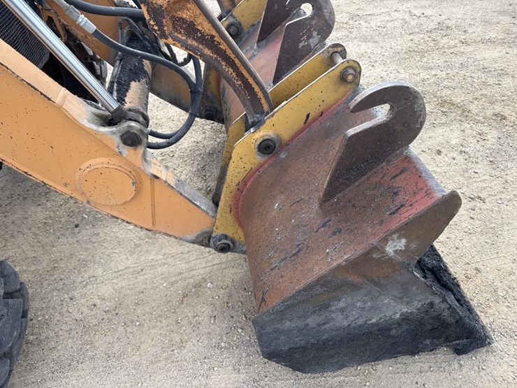 2008-case-570l-xt-image-24