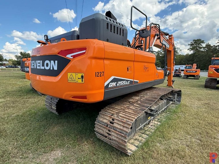 2023-doosan-dx255-lc-image-4