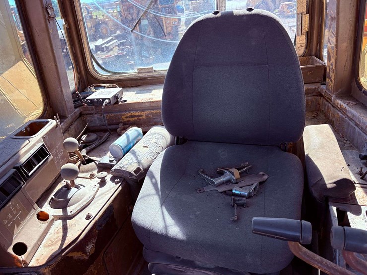 1984-caterpillar-d9l-image-57