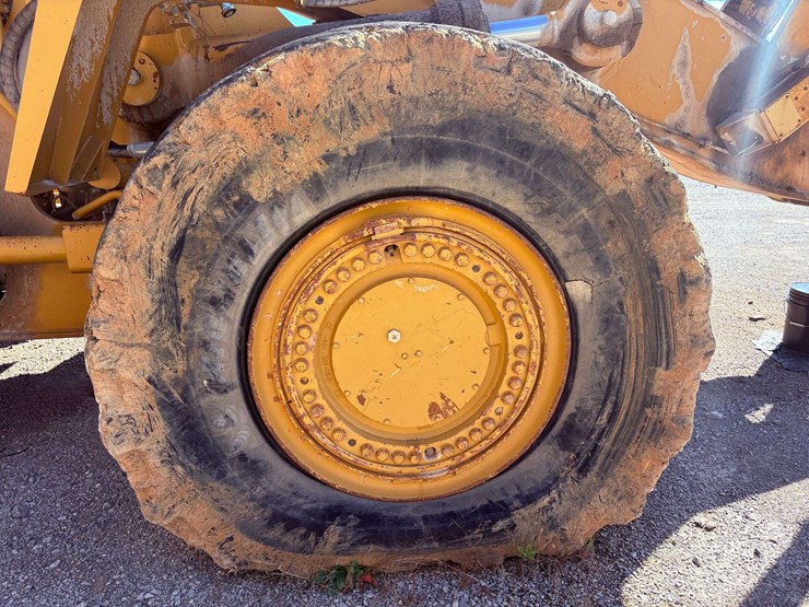 2001-caterpillar-988g-image-43