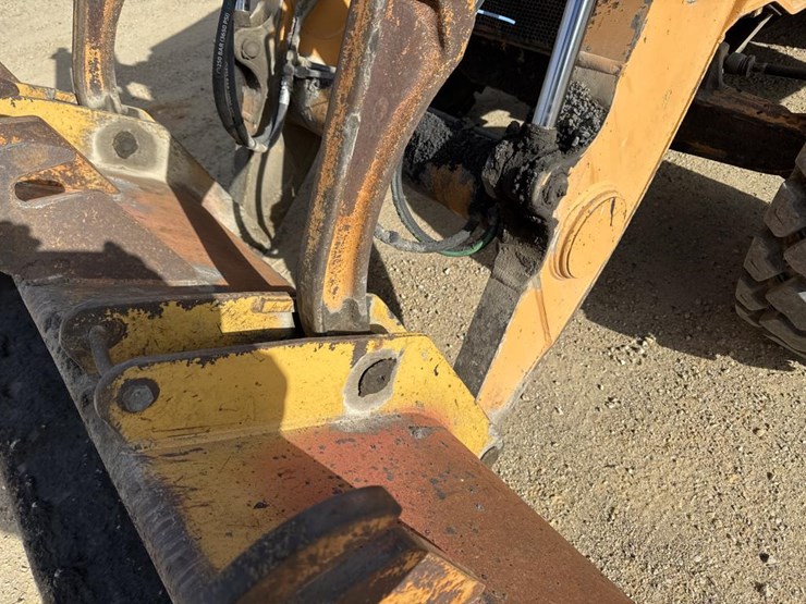 2008-case-570l-xt-image-10