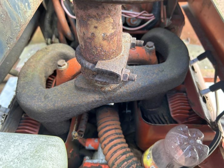 ditch-witch-2300-image-15