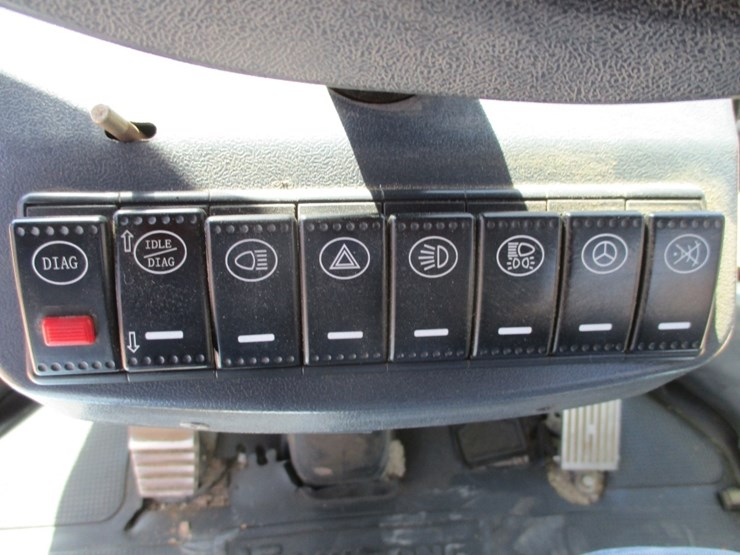 2011-liugong-842-iii-image-13