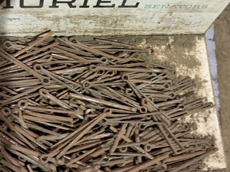 #774-•-cotter-pin-assortment-image-5