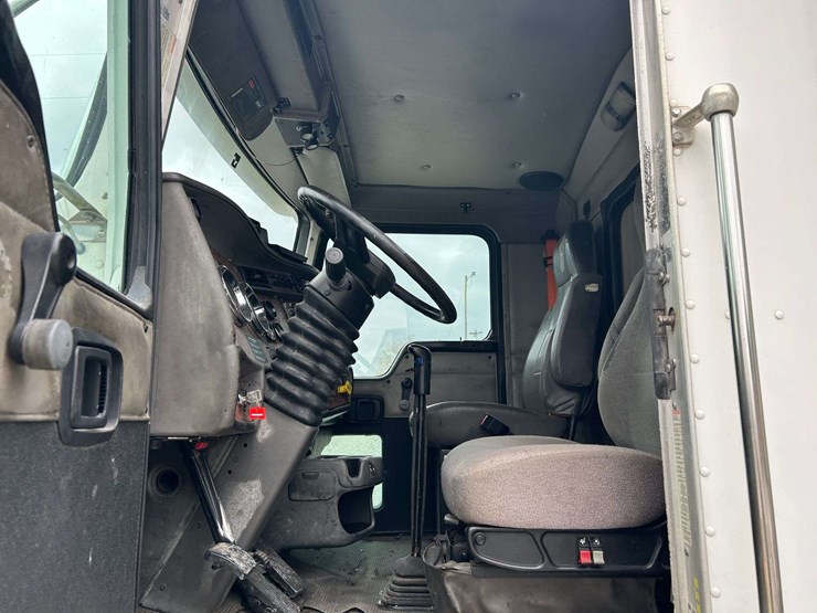 kenworth-t800-image-72