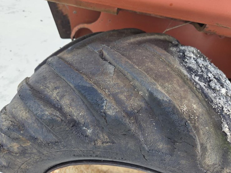 ditch-witch-350sx-image-46