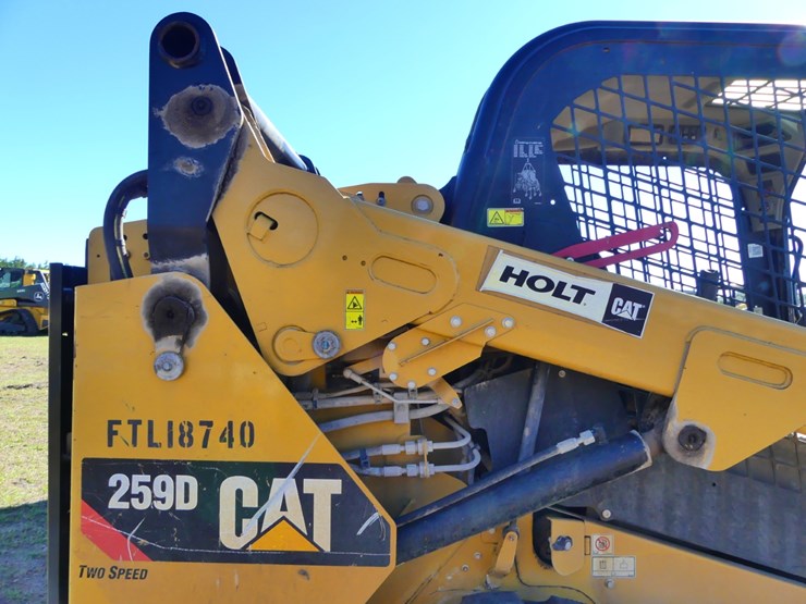 2018-caterpillar-259d-image-7