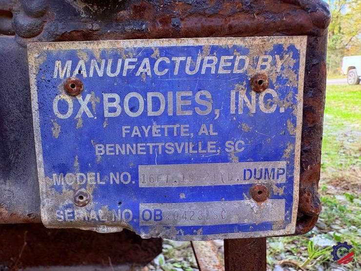 16'-square-dump-body-with-tarp-image-10