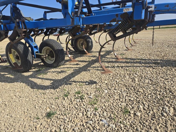 #5853-•-dmi-26'-field-cultivator-image-10