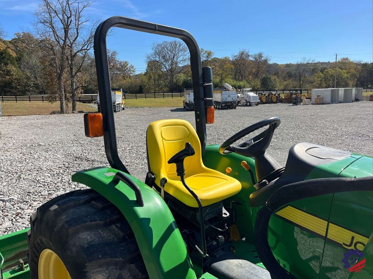 john-deere-4105-image-27