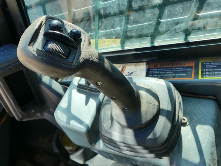 2021-deere-333g-image-14