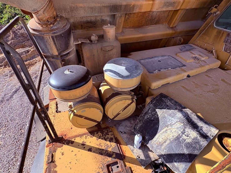 1993-caterpillar-773b-image-37