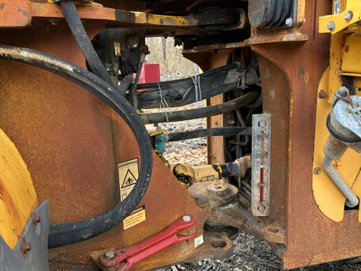 2005-volvo-l90e-image-22