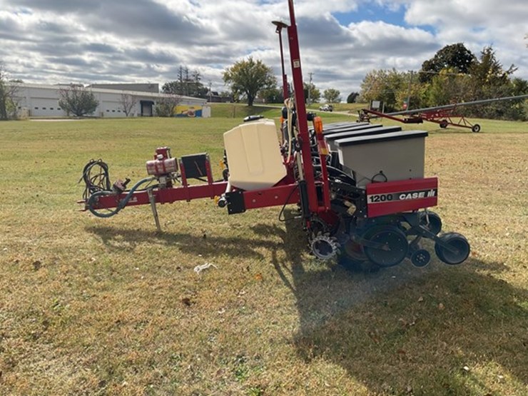 2003-case-ih-1200-image-2