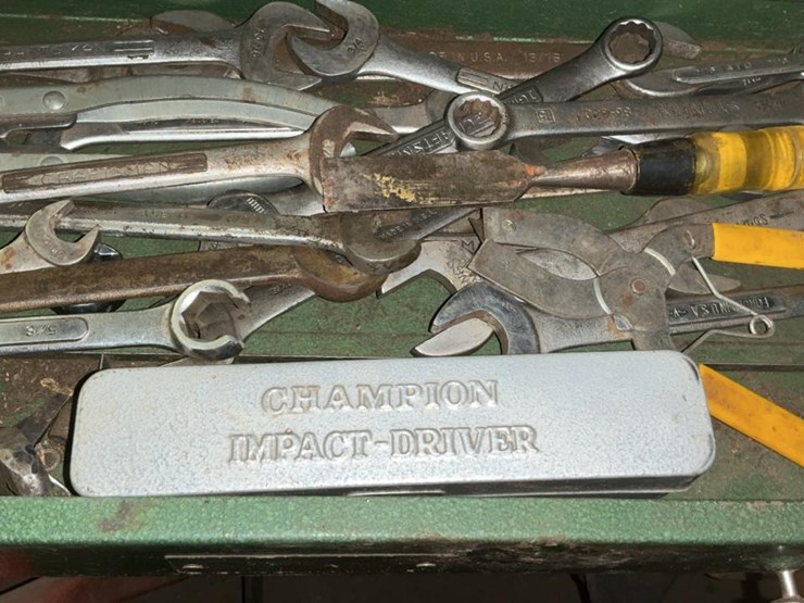#108-•-miscellaneous-sockets,-wrenches,-and-assorted-tools-image-13