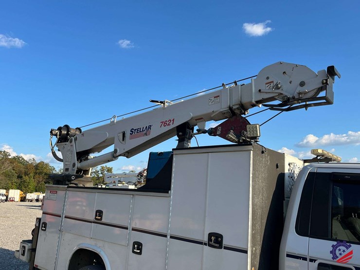 2017-ford-f550-xl-image-56