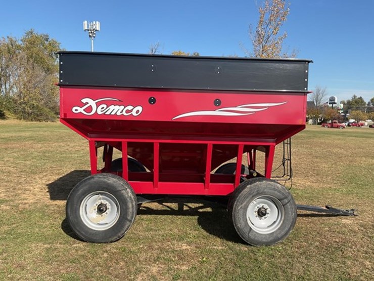 2010-demco-365-image-6