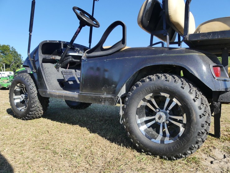 ez-go-golf-cart-image-7