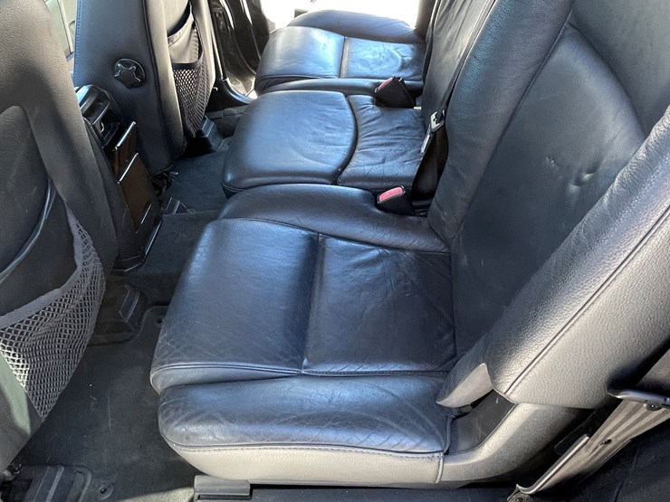 2010-volvo-xc90-image-102