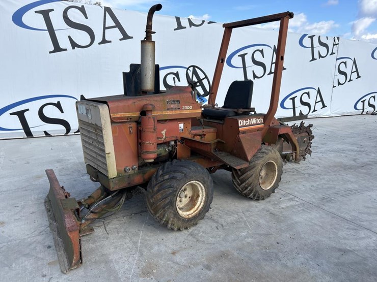ditch-witch-2300-image-1