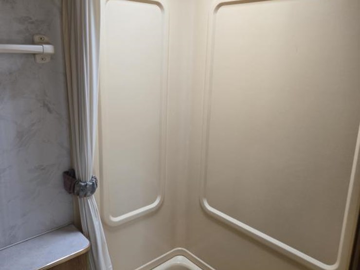 #5820-•-1997-coachmen-catalina-5th-wheel-camper-image-20