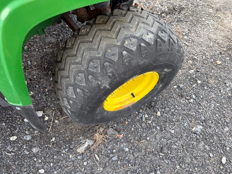 john-deere-gator-image-11