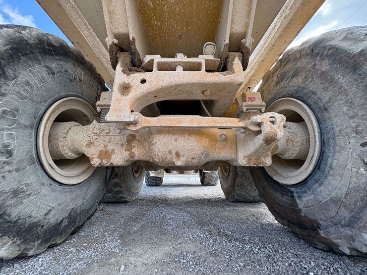 2006-caterpillar-740-image-25