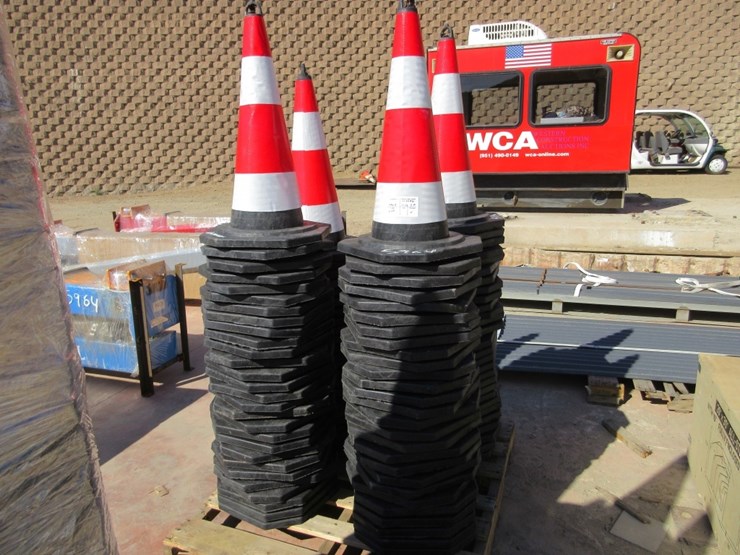 new-unused-ir-traffic-safety-cones,-image-2