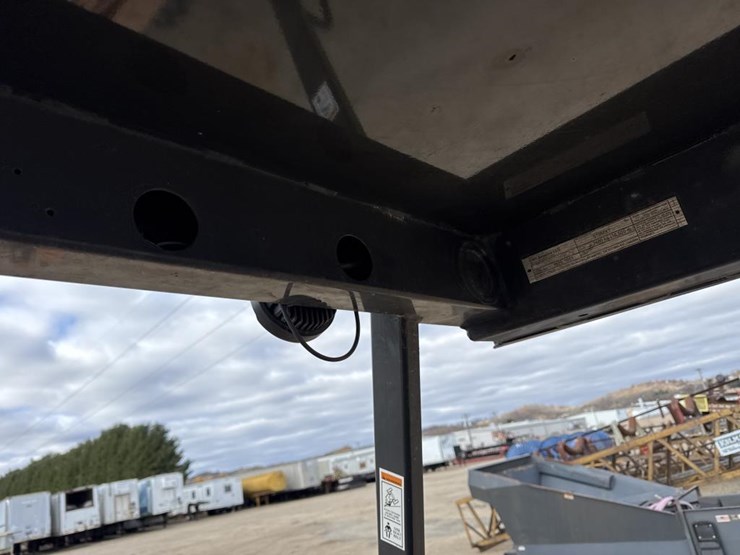 2008-case-570l-xt-image-34