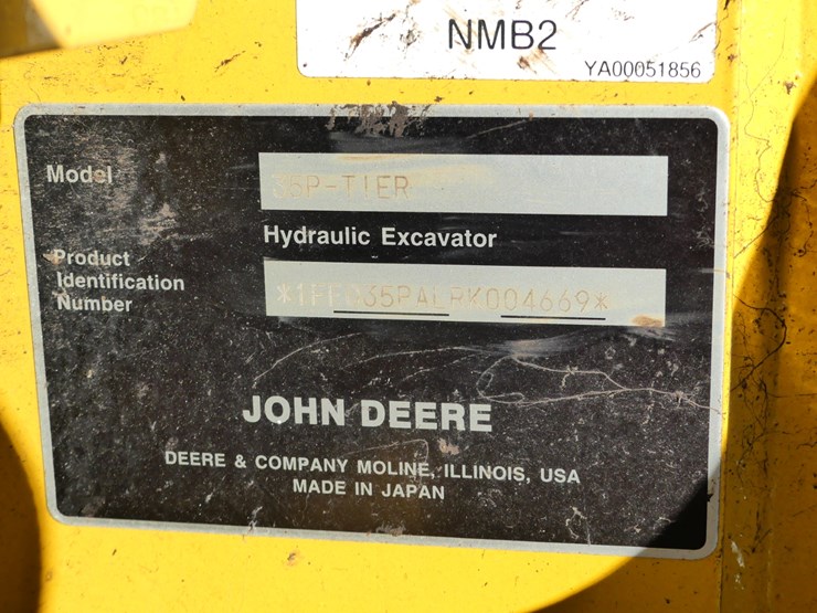 2024-john-deere-24-image-19