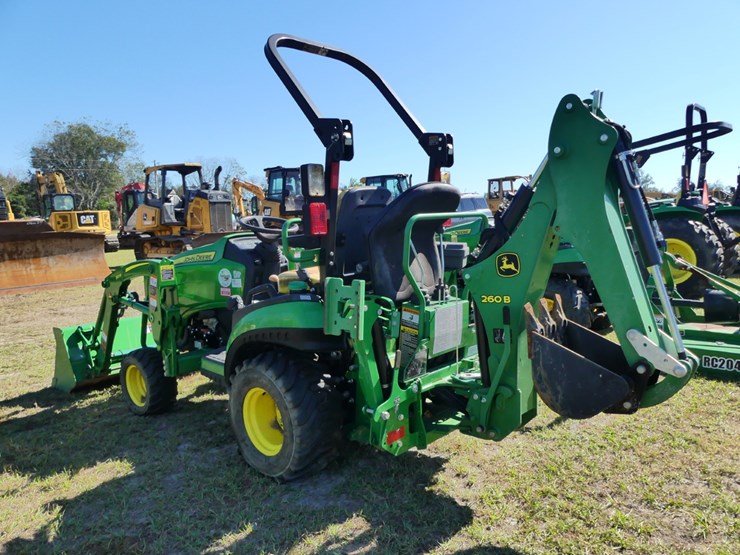 2022-john-deere-1025r-image-3
