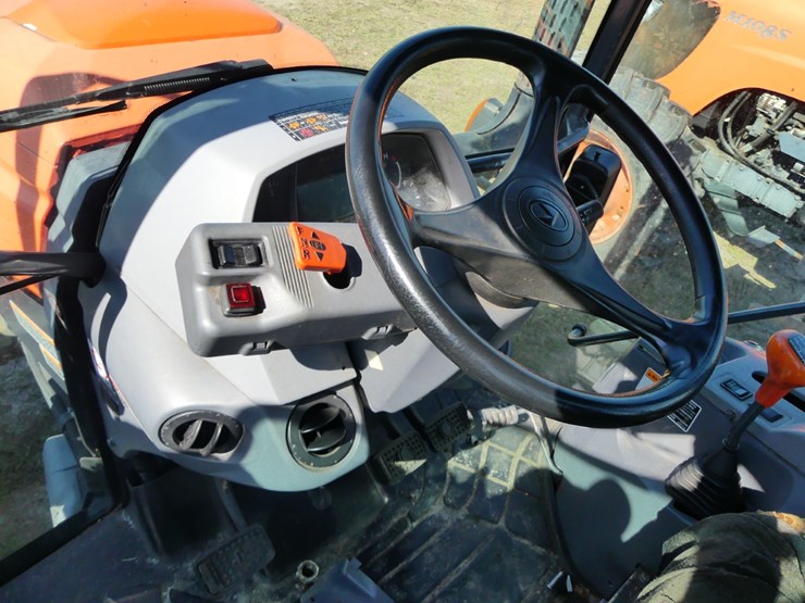 2018-kubota-m5-111-image-13