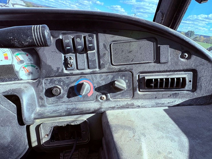 2007-caterpillar-740-image-45