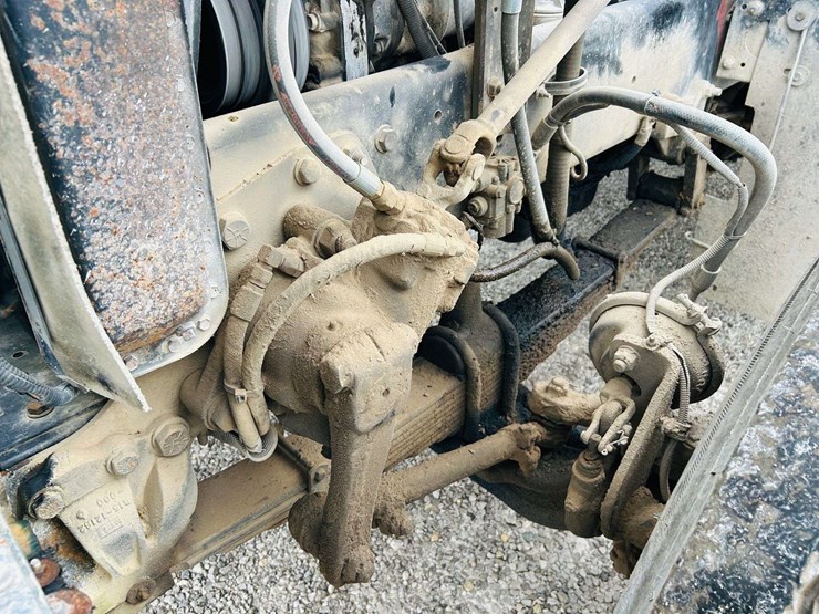 1999-freightliner-tri-axle-dump-truck-image-37