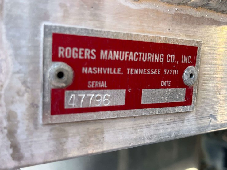 2020-freightliner-122sd-image-51