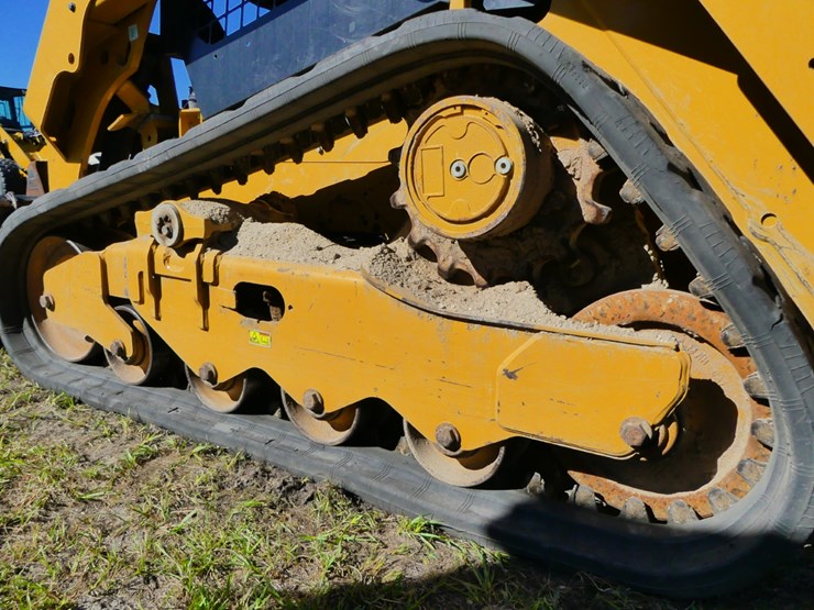 2022-caterpillar-259d3-image-6