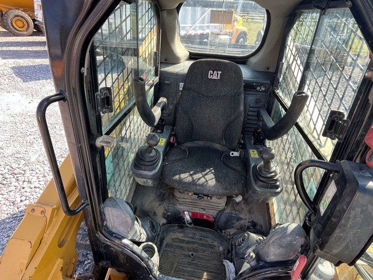 2018-caterpillar-289d-image-33