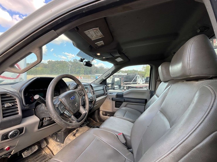 2017-ford-f550-xl-image-67