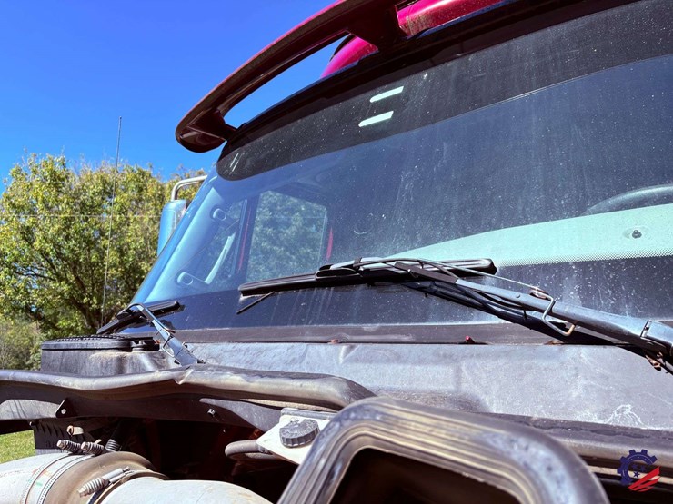 2017-international-prostar-image-55