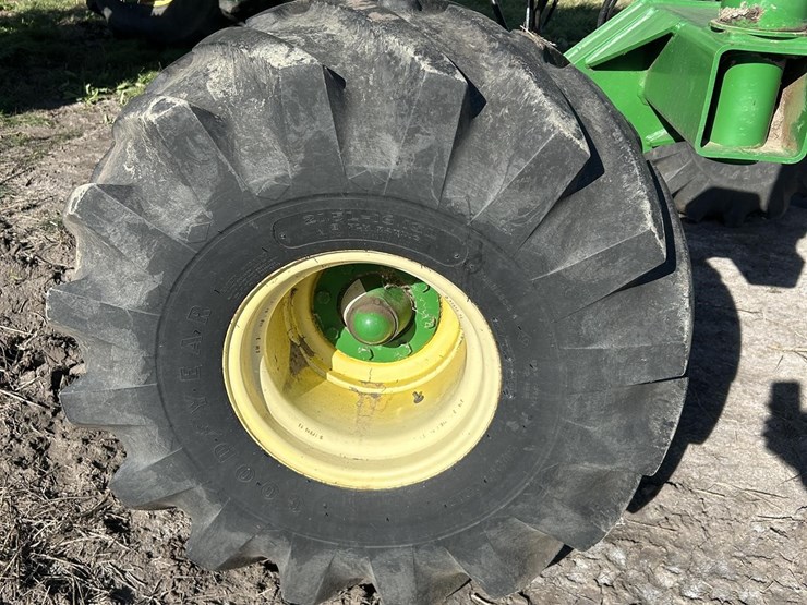 john-deere-1890-image-13