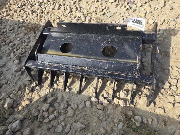 #5895-•-new-mini-skid-steer-universal-root-rake-image-2