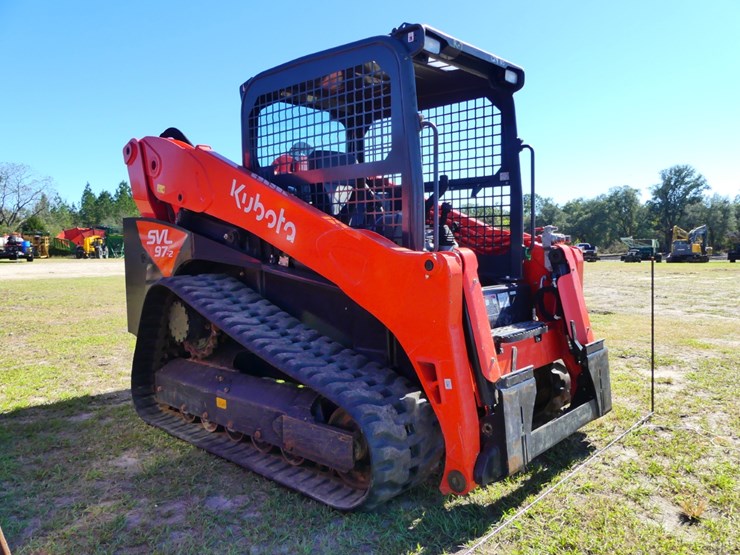 2023-kubota-svl97-2-image-2