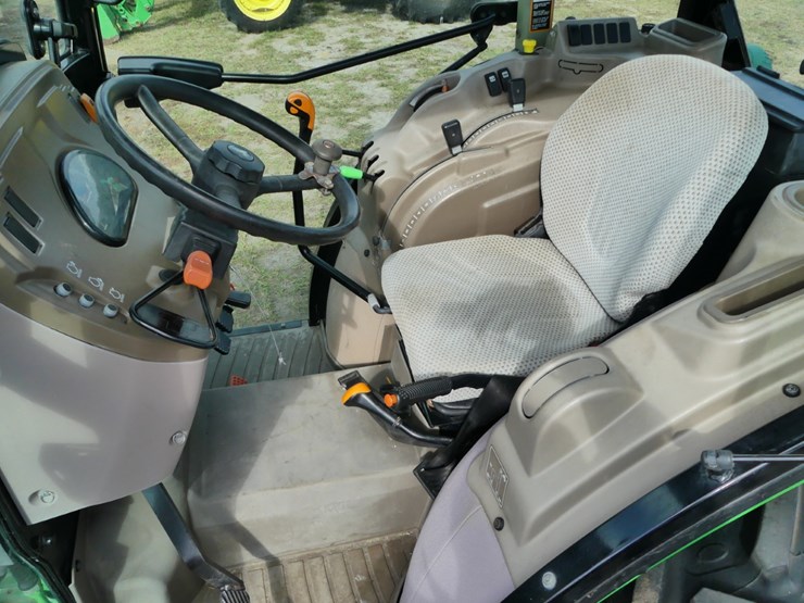 2017-john-deere-5090gn-image-13