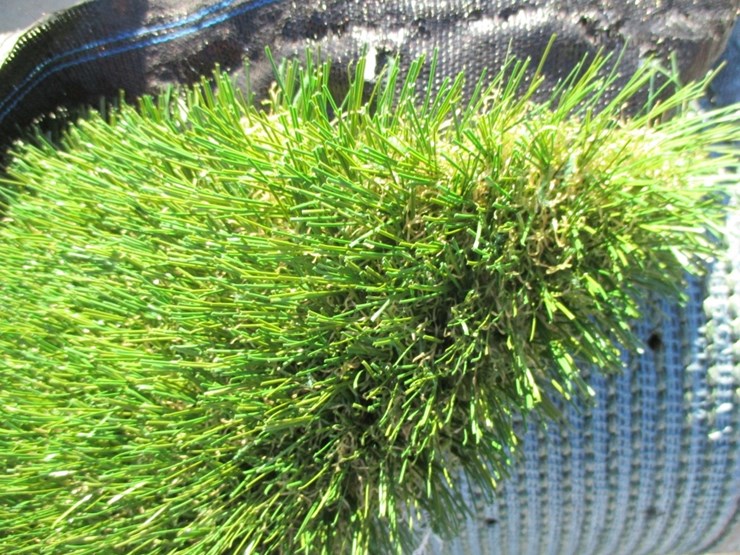 unused-roll-of-artificial-turf-image-4