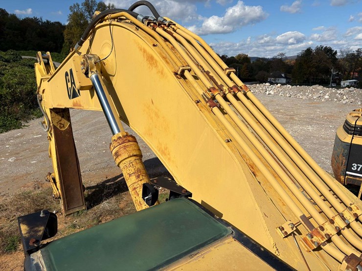 1998-caterpillar-375l-image-51