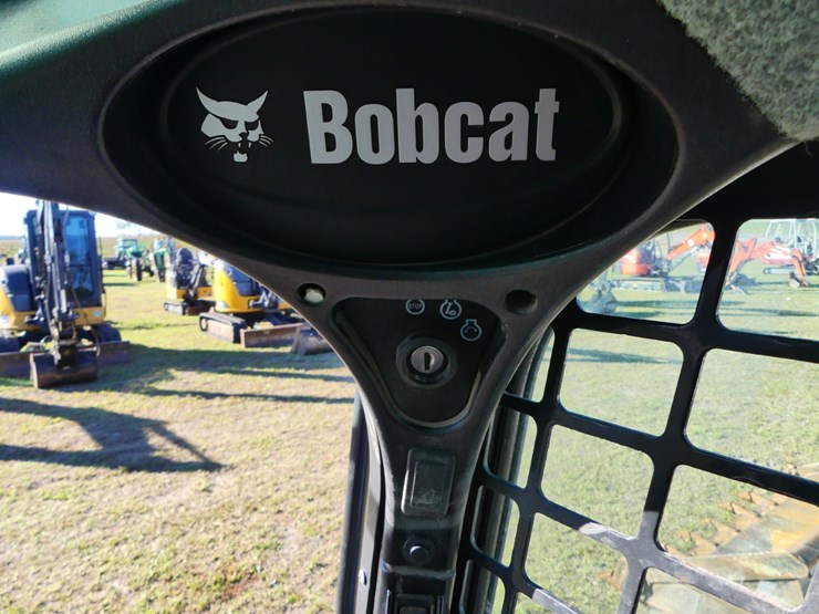 2017-bobcat-s550-image-16