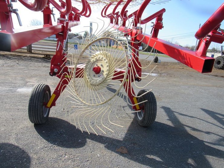 enrossi-12-wheel-rake-image-8