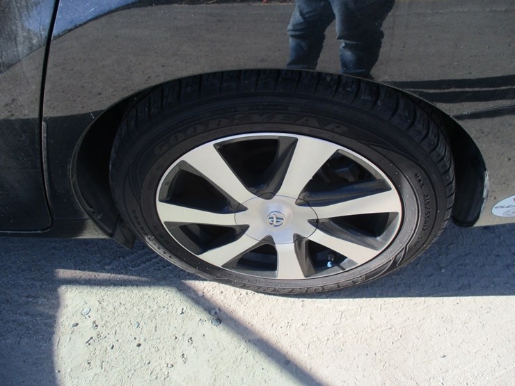 2016-toyota-mirai-sedan,-image-15