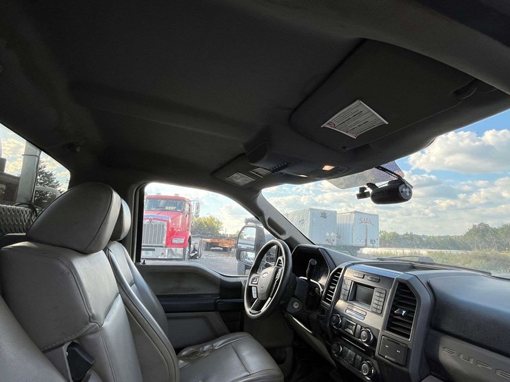 2017-ford-f550-xl-image-62