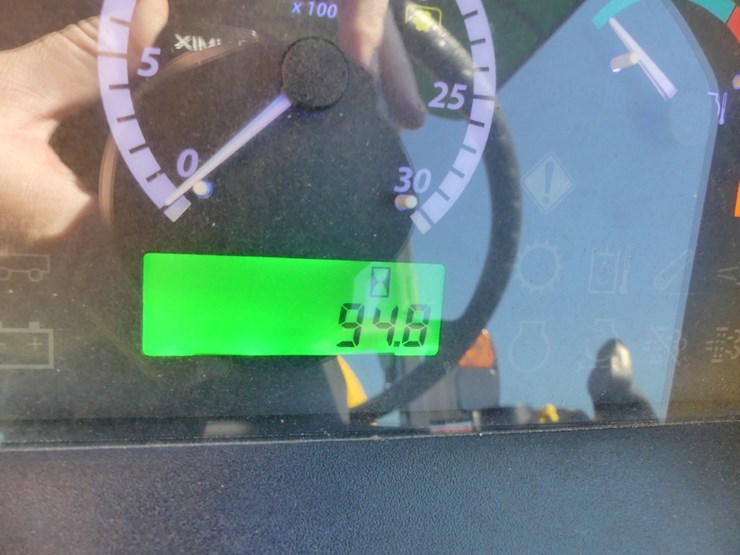 2022-john-deere-5055e-image-16